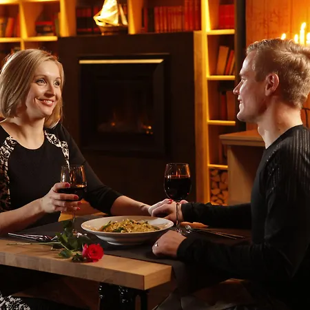 호텔 Santa's & Sani 칼라조키